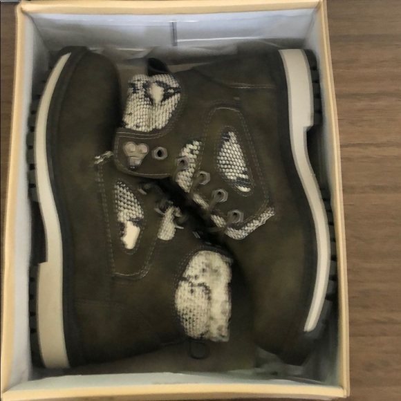 Combat Boots - Picture 7 of 8